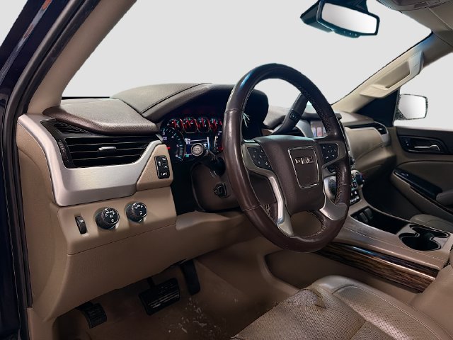 Certified 2019 GMC Yukon SLT w/ Premium Edition AWD/4WD image 32