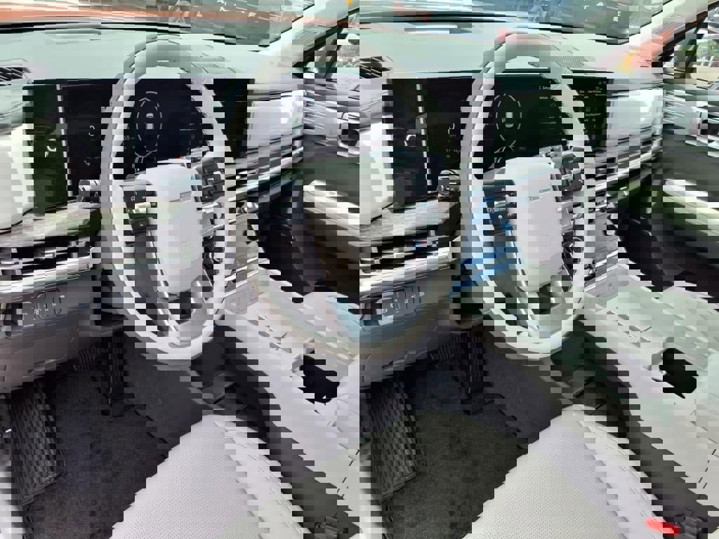 New 2025 Hyundai Santa Fe Calligraphy image 14