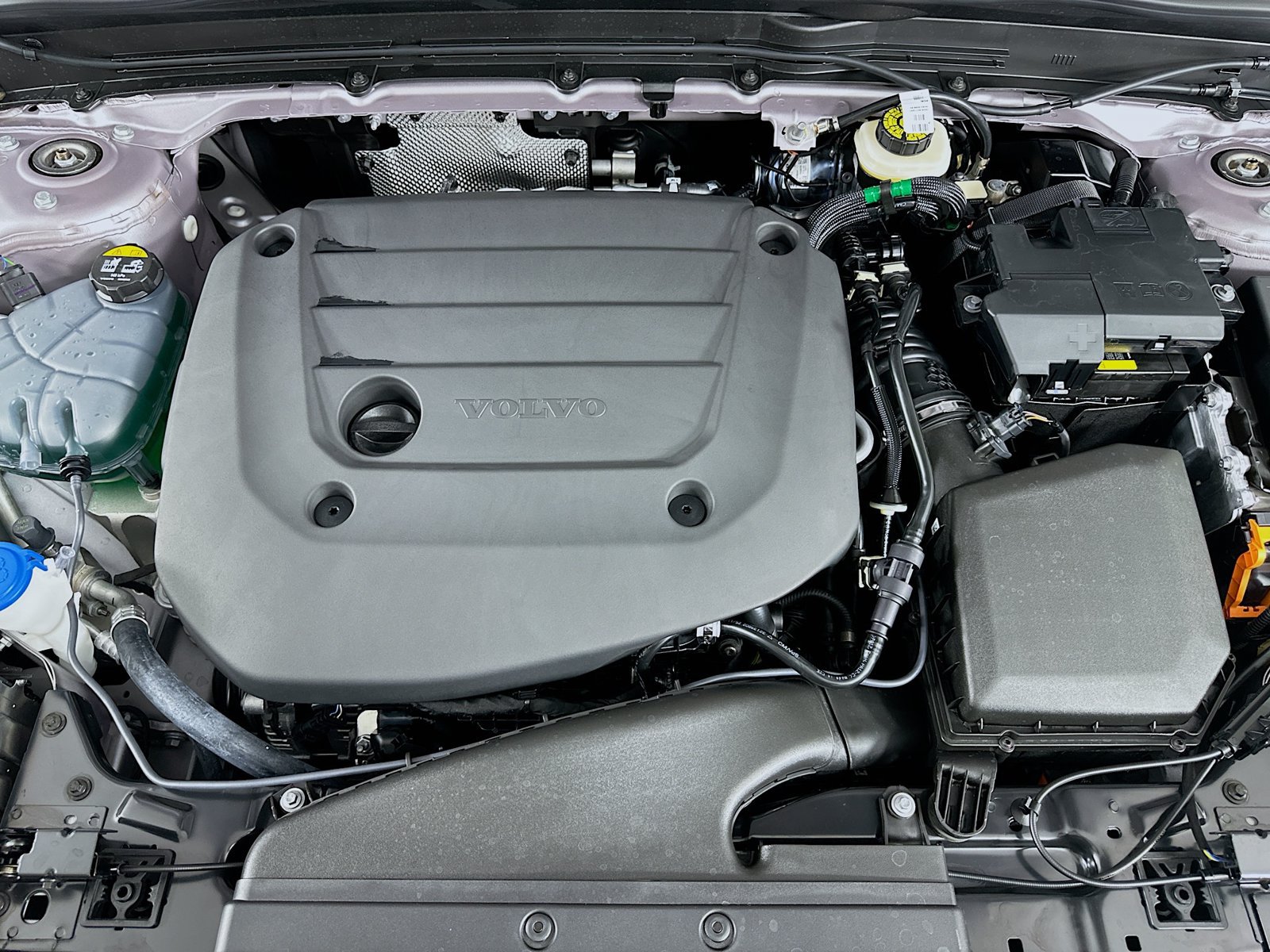 New 2026 Volvo XC40 B5 Core w/ Protection Package Premier AWD/4WD image 13