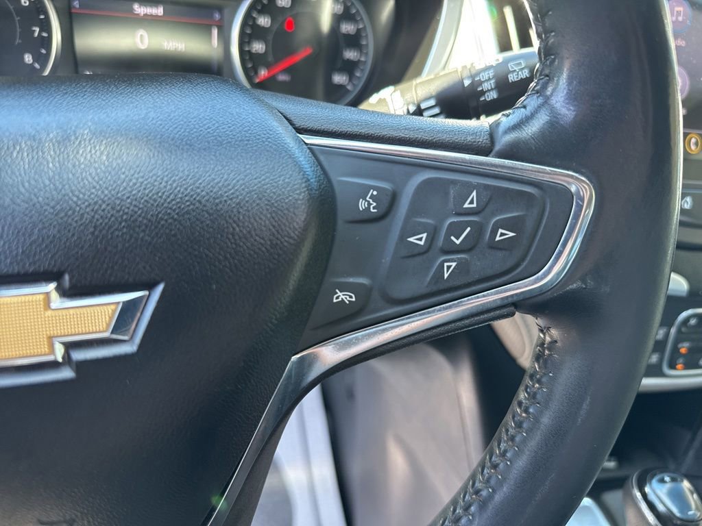 Used 2021 Chevrolet Equinox Premier FWD image 19