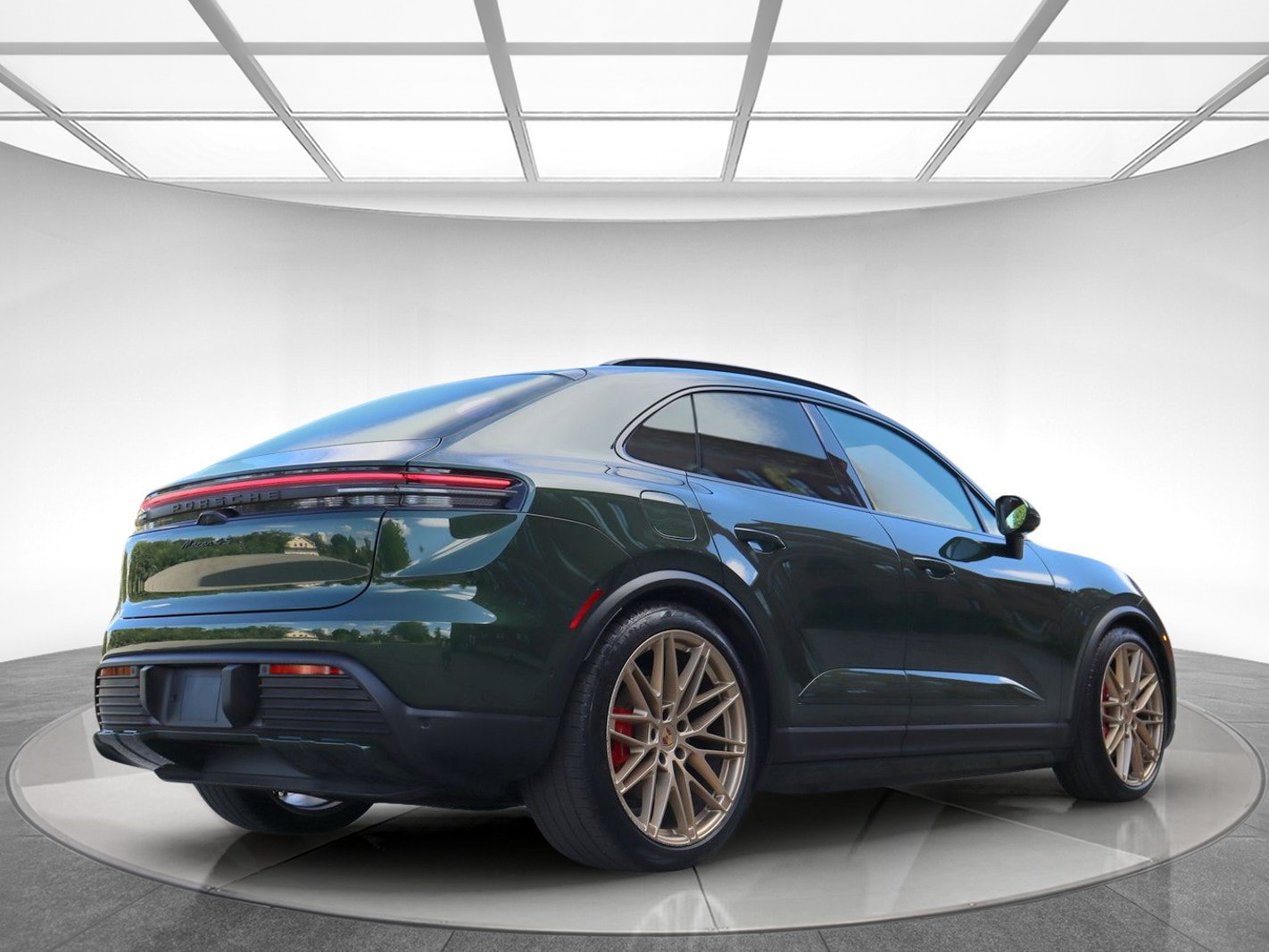Used 2025 Porsche Macan 4S Electric AWD/4WD image 6