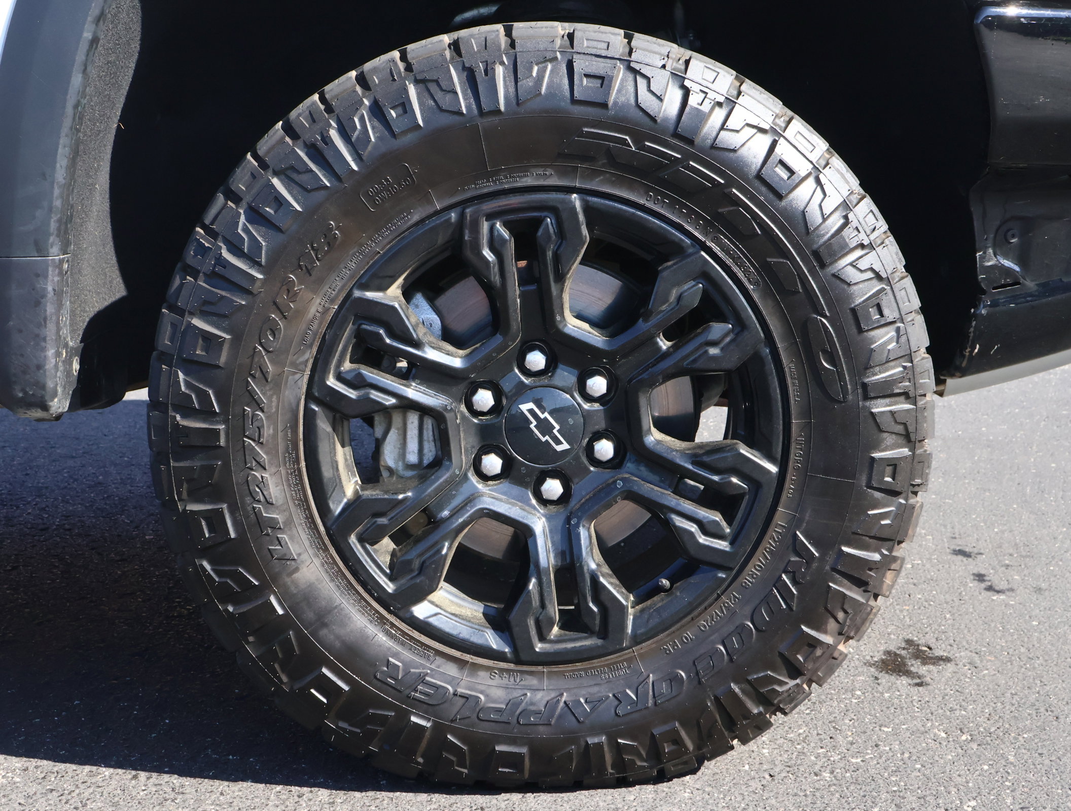 Used 2023 Chevrolet Silverado 1500 ZR2 w/ LPO, Dark Essentials Package AWD/4WD image 26