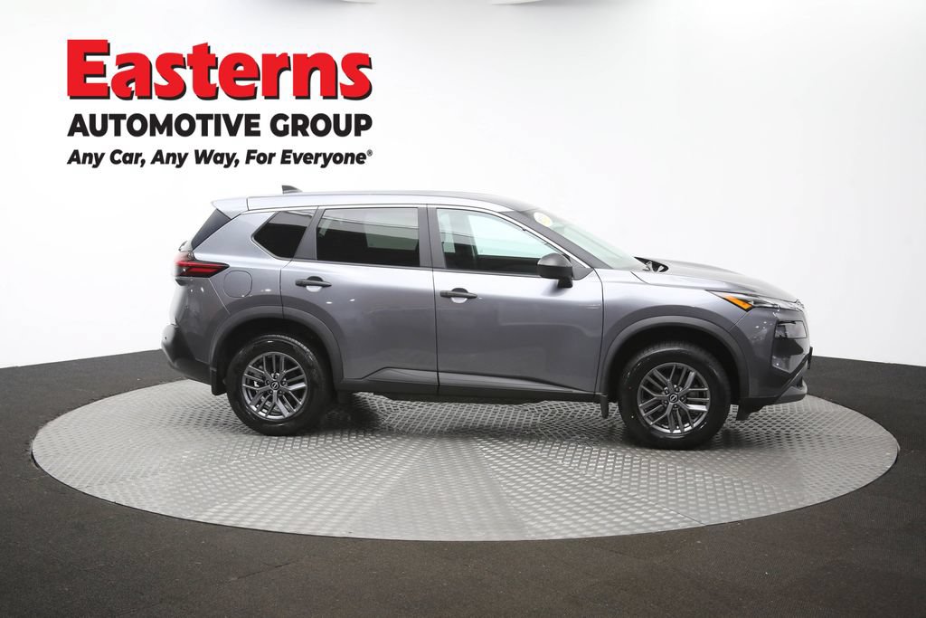 Used 2023 Nissan Rogue S AWD/4WD image 46