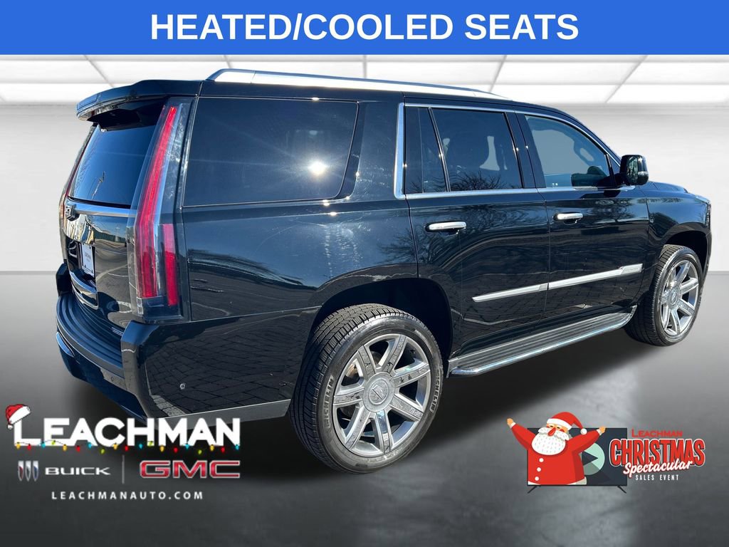 Used 2019 Cadillac Escalade Luxury image 3