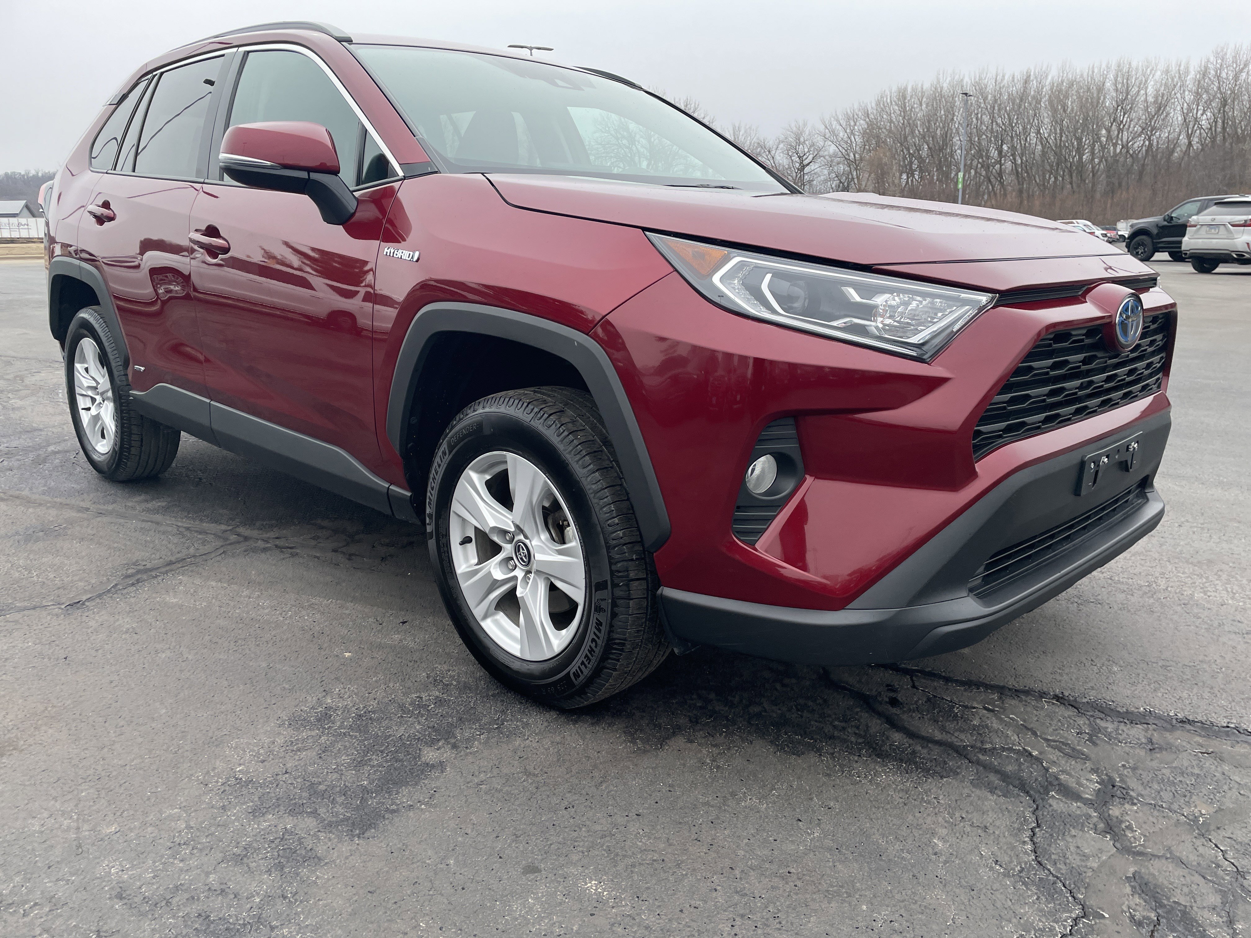 Used 2021 Toyota RAV4 XLE image 10