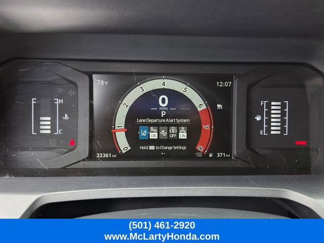 Used 2025 Toyota 4Runner SR5 AWD/4WD image 31
