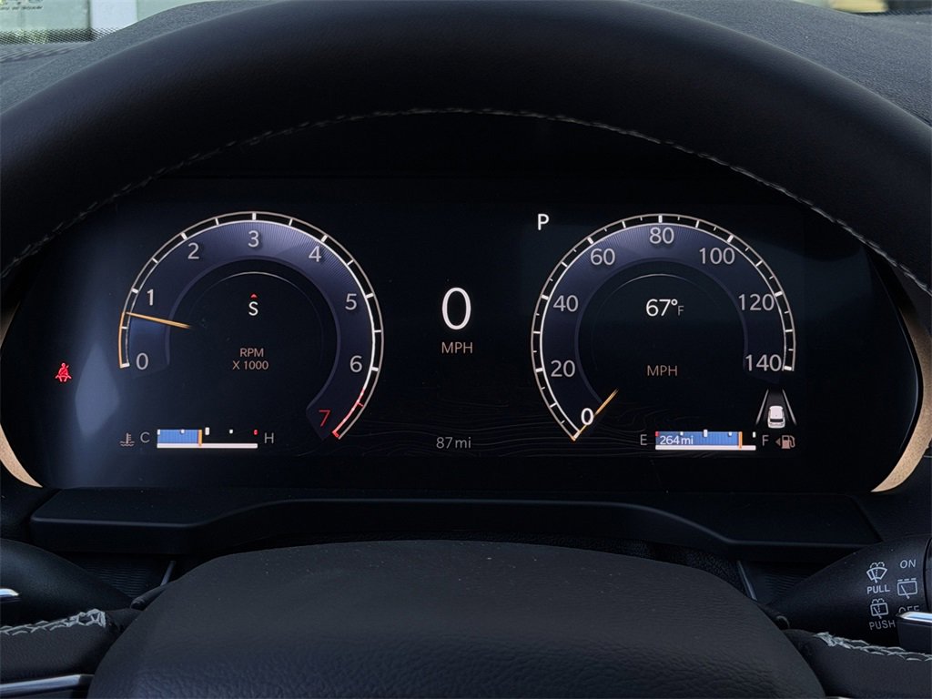 New 2025 Jeep Grand Cherokee L Altitude image 13