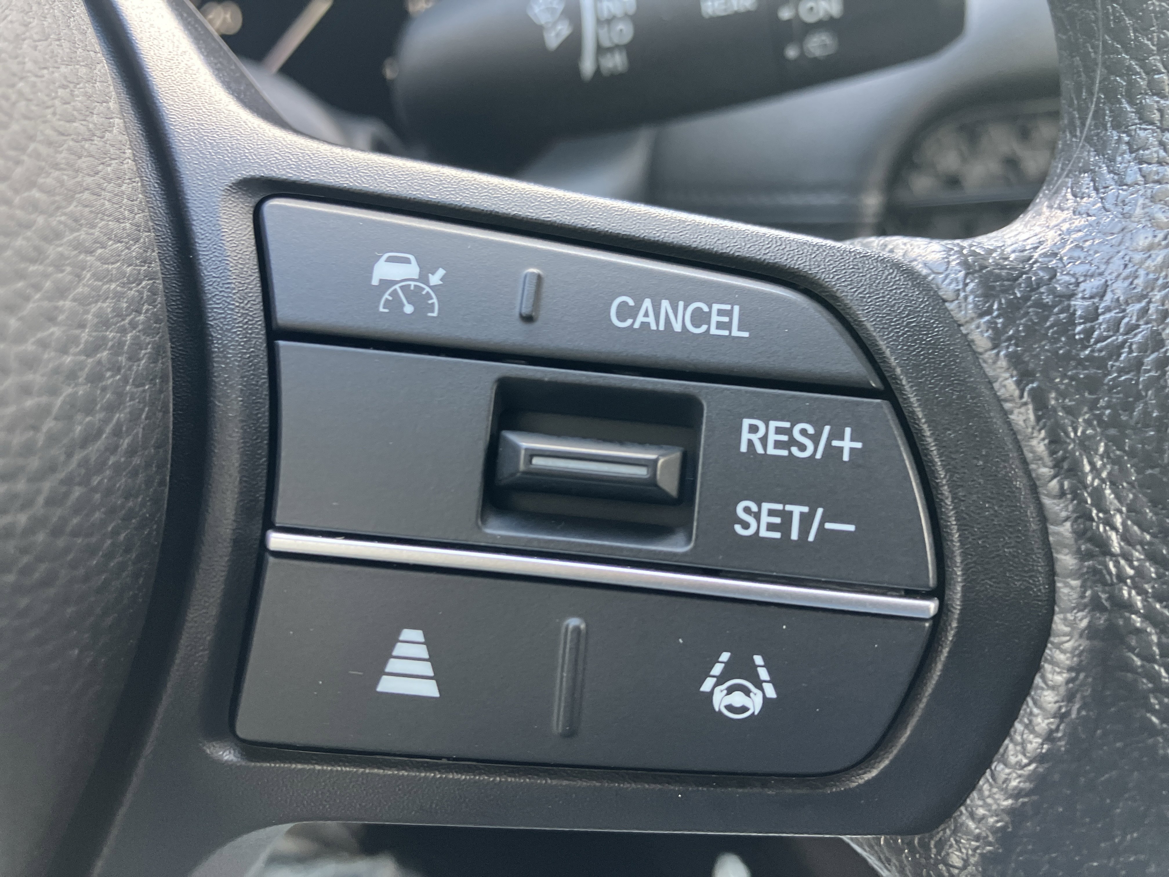 Used 2023 Honda HR-V LX image 23