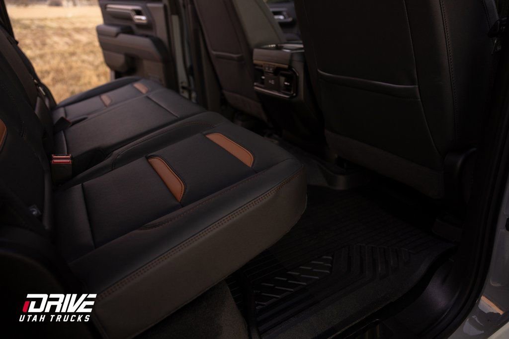 Used 2025 GMC Sierra 3500 AT4 w/ AT4 Premium Plus Package image 14