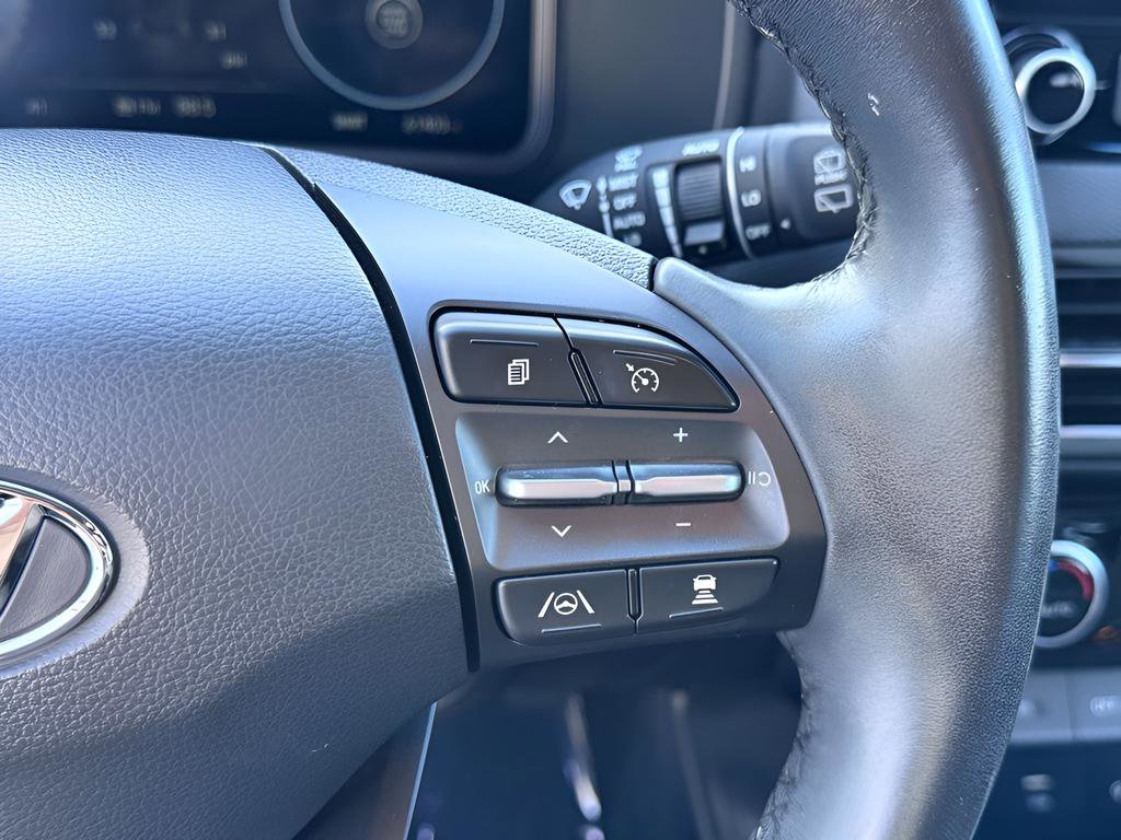 Used 2023 Hyundai Kona Limited image 17