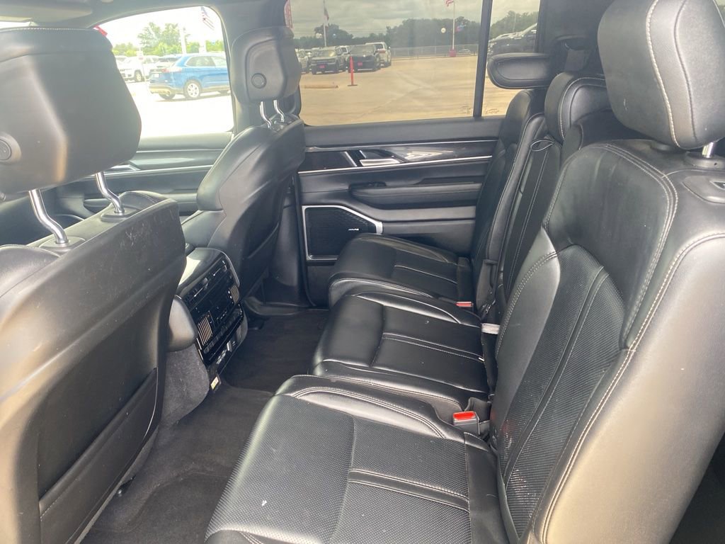 Used 2022 Jeep Wagoneer Series I RWD image 9