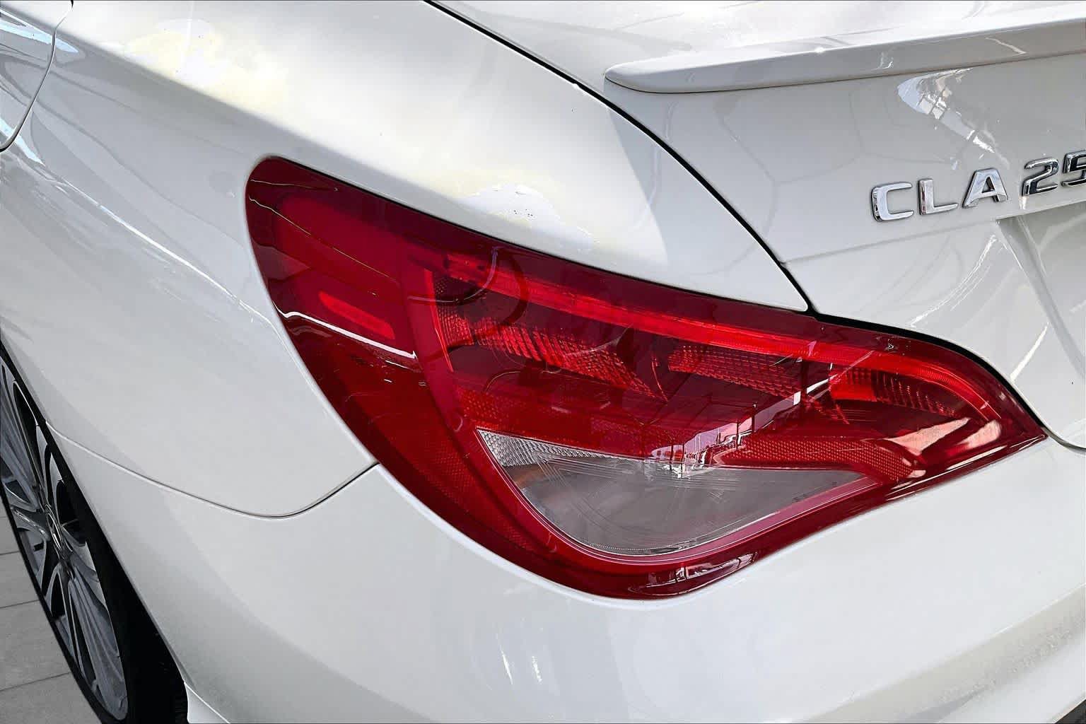 Used 2018 Mercedes-Benz CLA 250 image 27