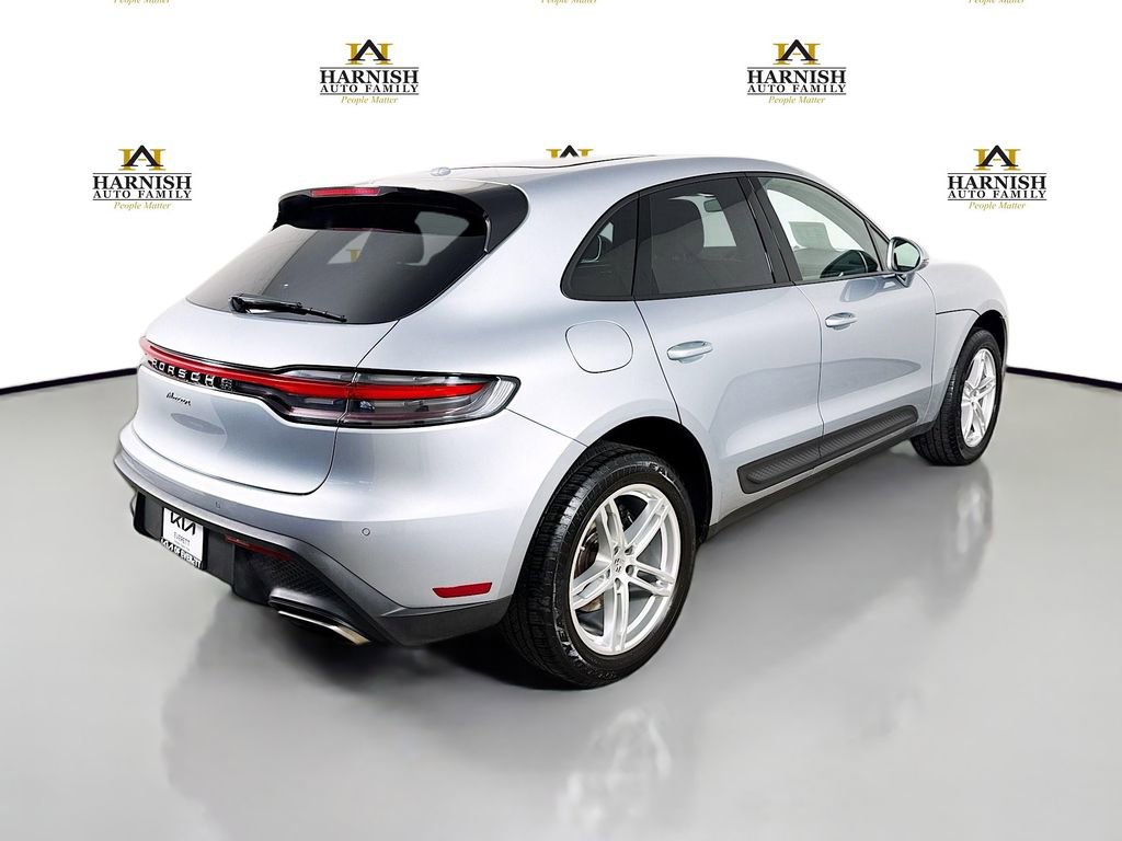 Used 2024 Porsche Macan image 7
