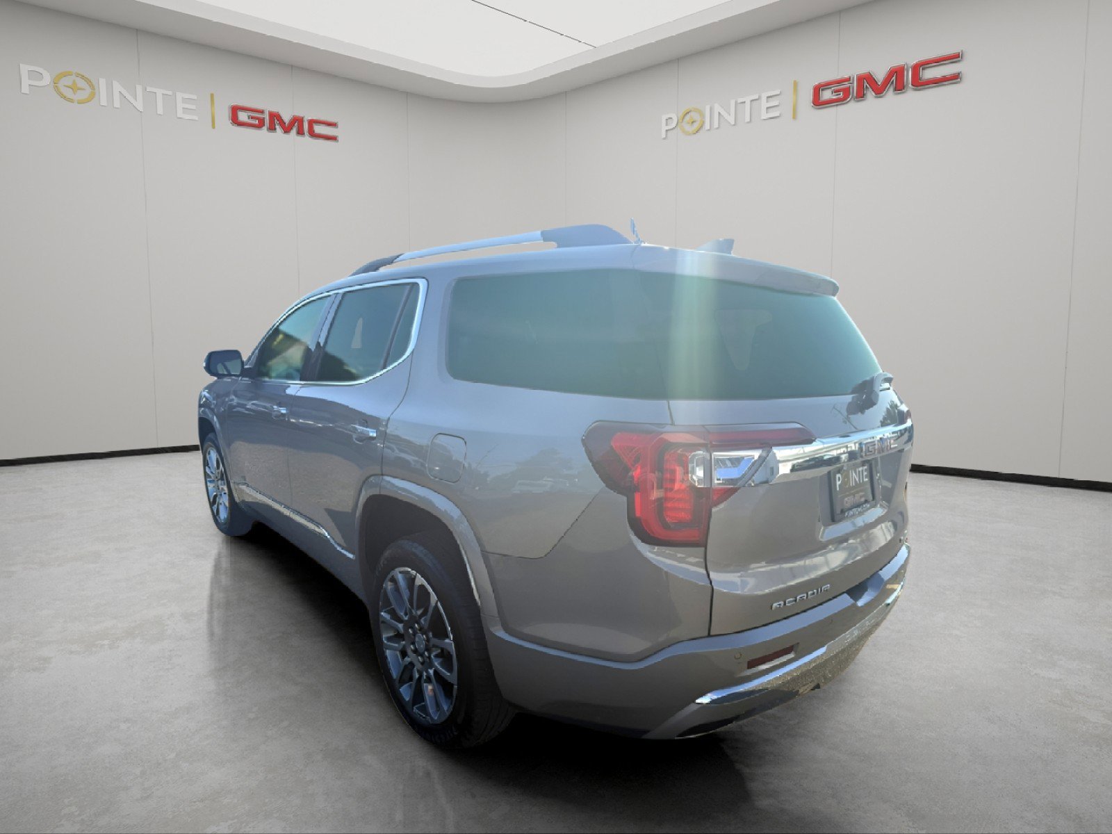 Used 2022 GMC Acadia Denali image 7