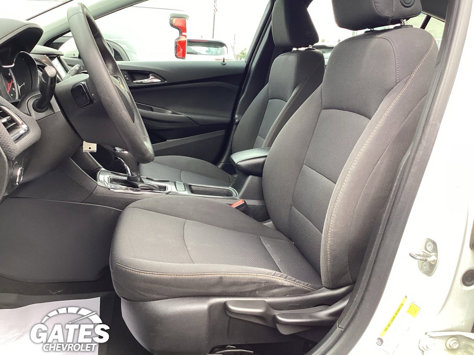 Used 2019 Chevrolet Cruze LS w/ LS Convenience Package FWD image 10