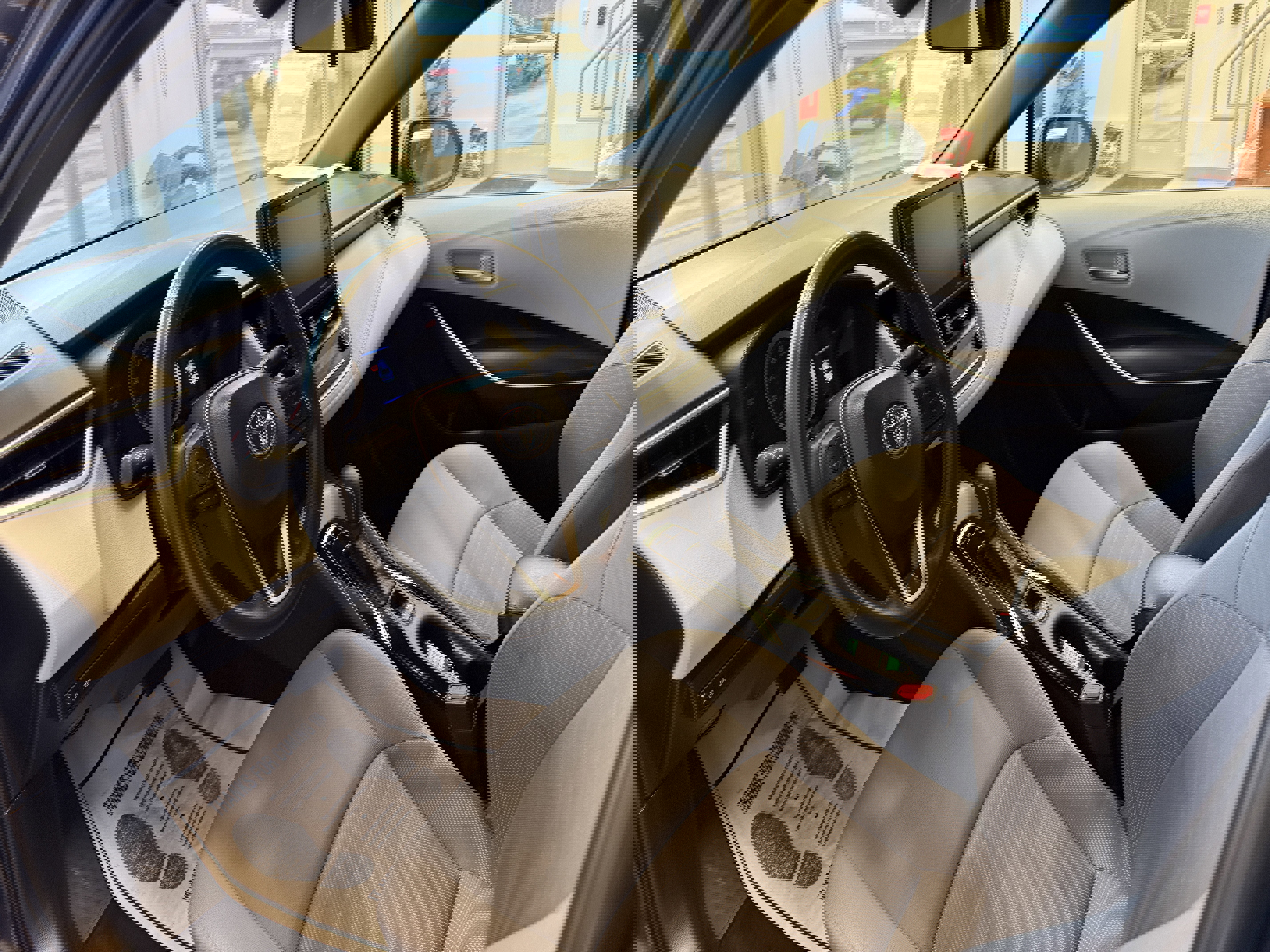 Used 2022 Toyota Corolla SE image 5