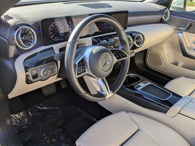 Used 2025 Mercedes-Benz CLA 250 image 10