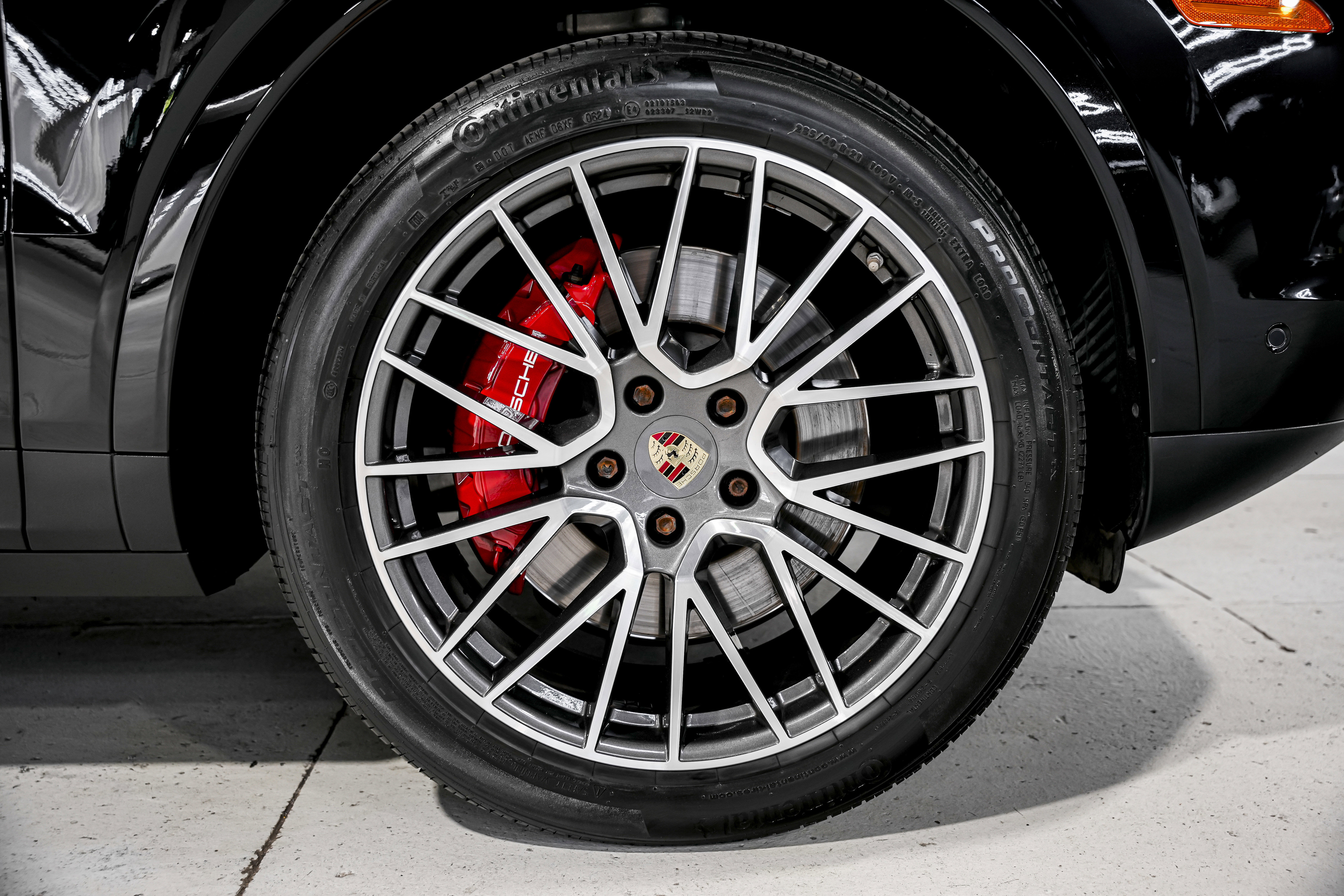 Used 2022 Porsche Cayenne S image 51