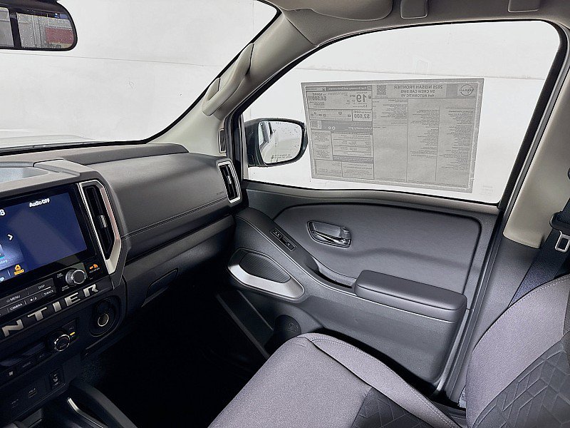 New 2026 Nissan Frontier SV w/ All-Weather Content Package AWD/4WD image 23