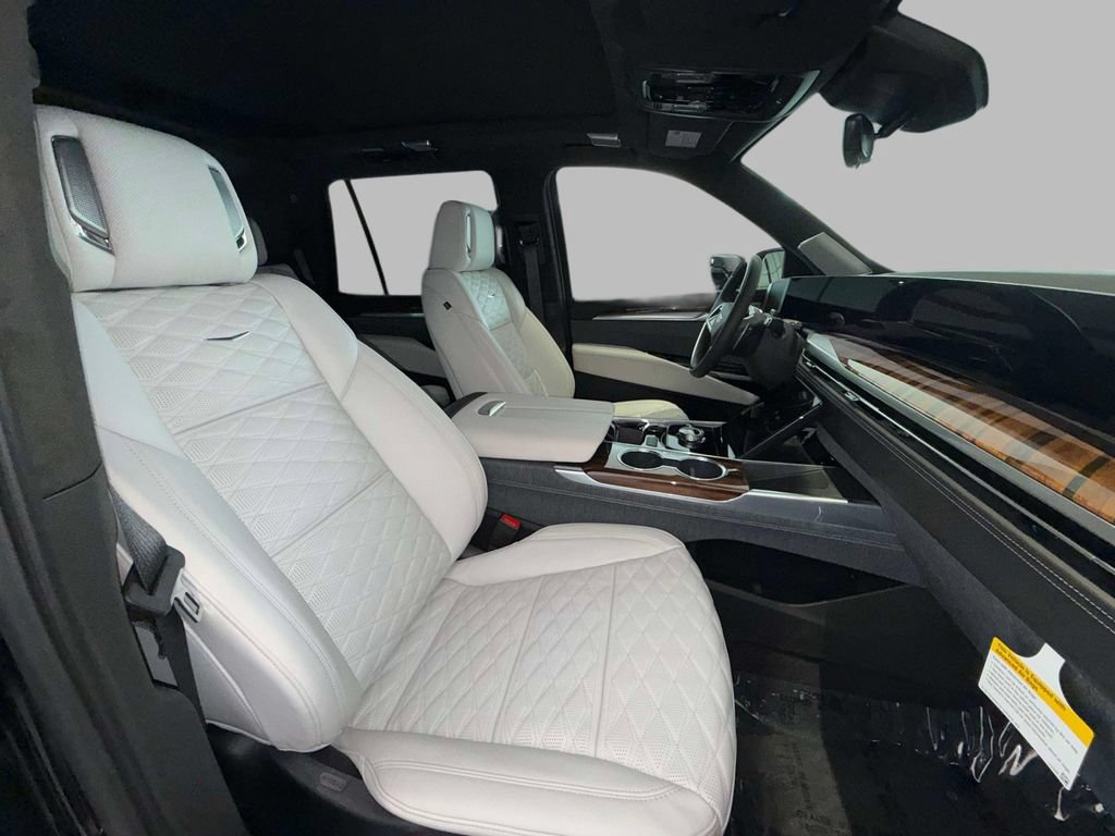 Used 2026 Cadillac Escalade Platinum Sport w/ LPO, ONYX Package AWD/4WD image 12