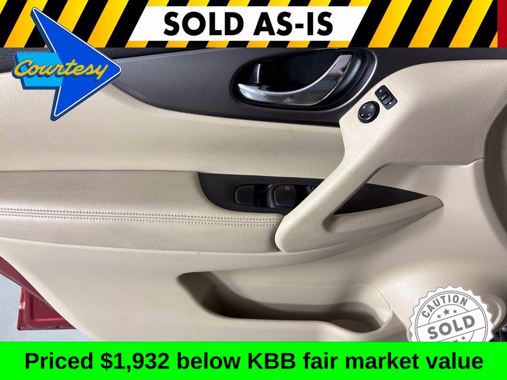 Used 2015 Nissan Rogue S FWD image 19