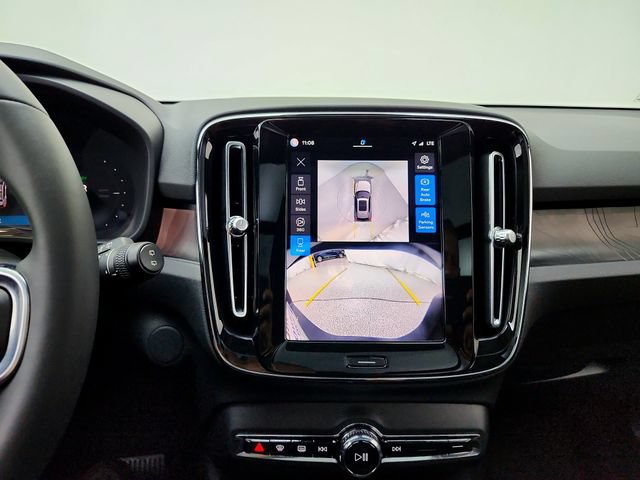 Certified 2024 Volvo XC40 Recharge Ultimate w/ Protection Package Premier AWD/4WD image 25