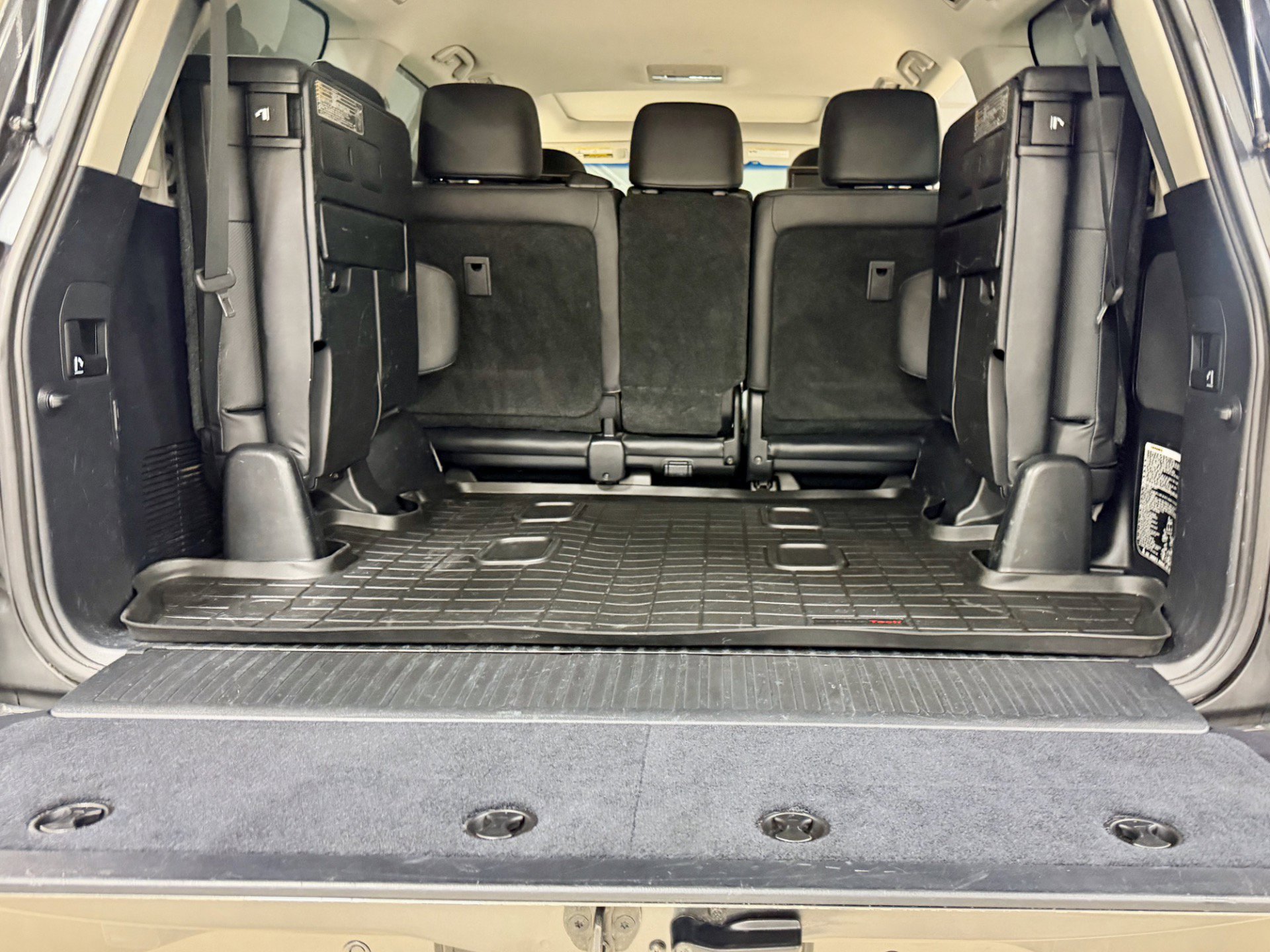 Used 2016 Toyota Land Cruiser AWD/4WD image 31