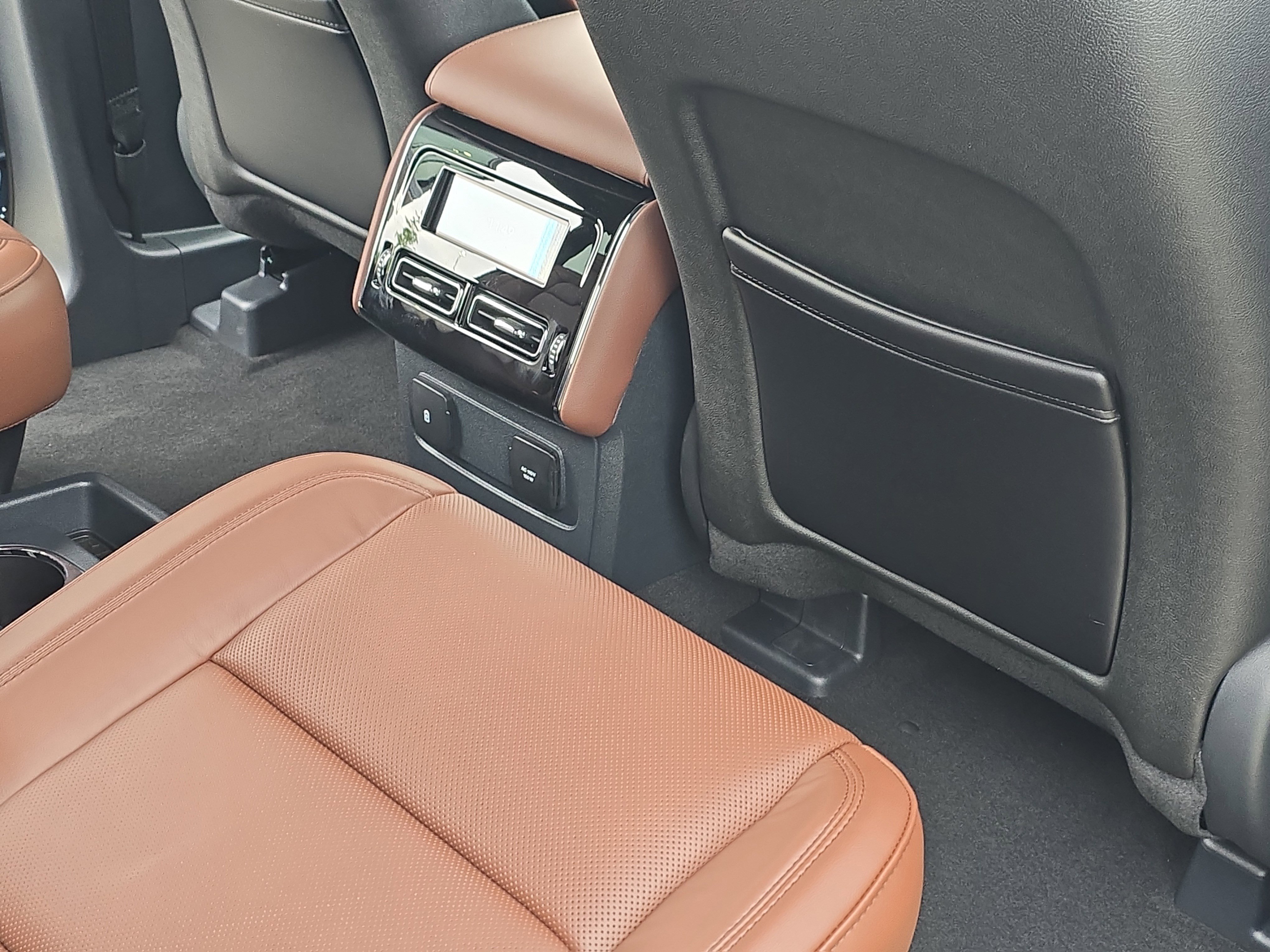 New 2025 Lincoln Aviator Reserve w/ Equipment Group 201A image 11