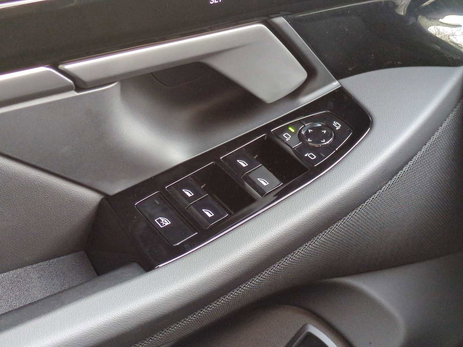 New 2026 BMW 530i xDrive image 39