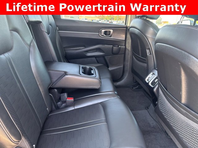 Used 2024 Kia Sorento S image 24