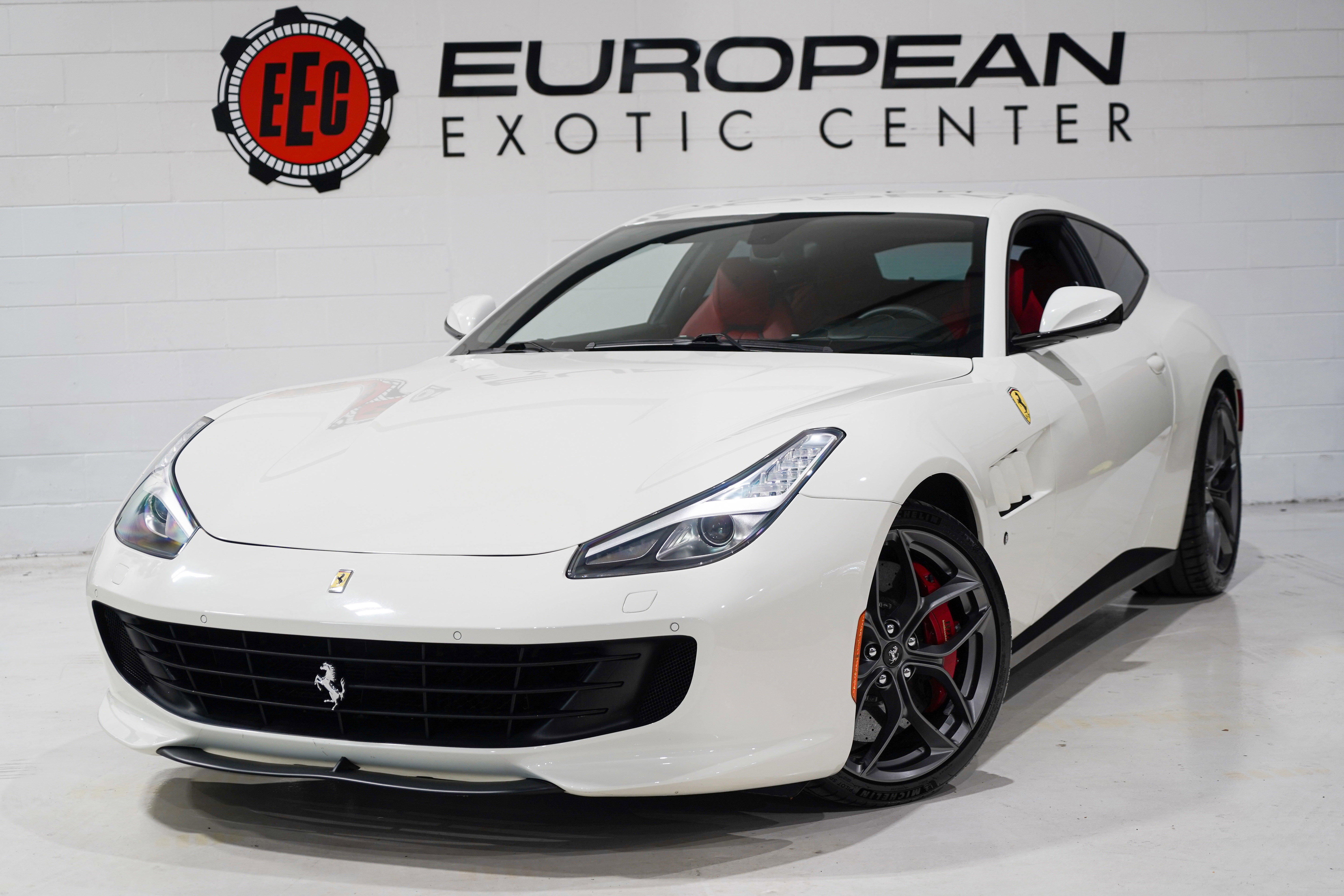 Used 2018 Ferrari GTC4Lusso T RWD image 4