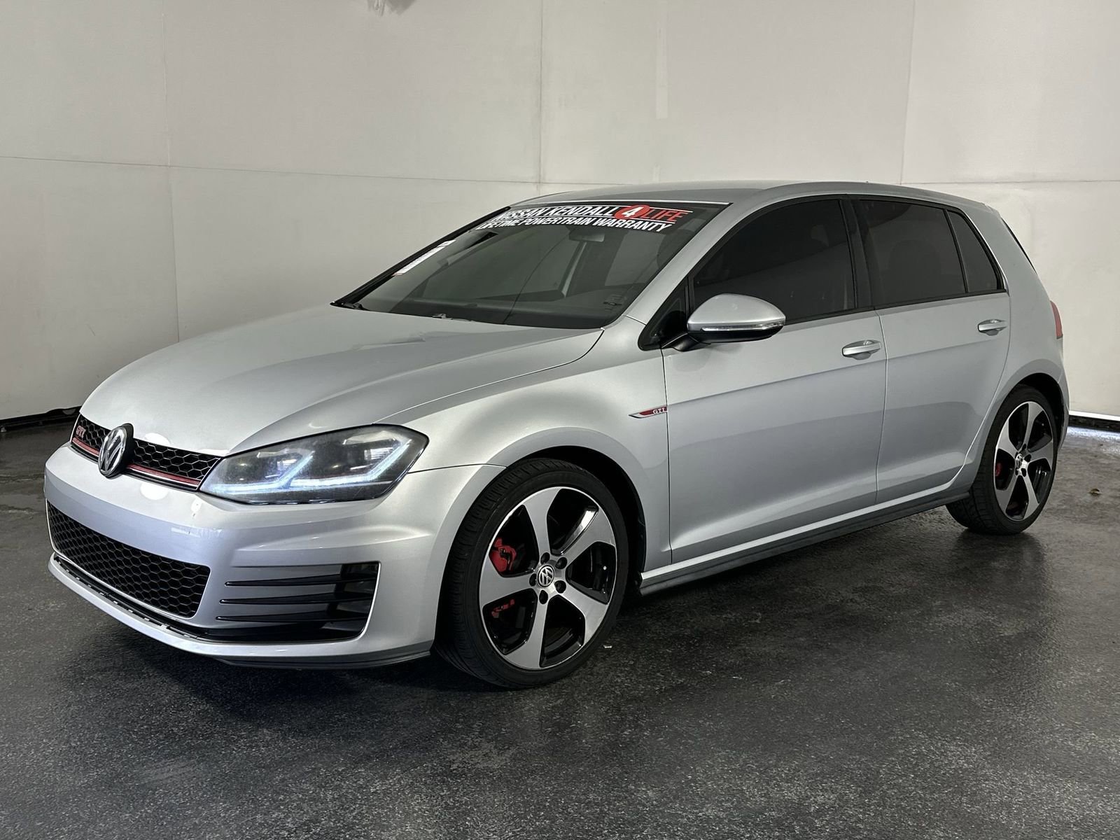 Used 2017 Volkswagen GTI S image 4