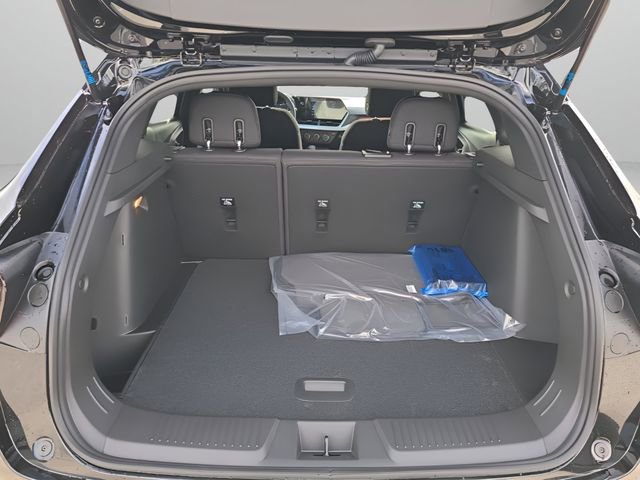 New 2026 Chevrolet Trax RS FWD image 11