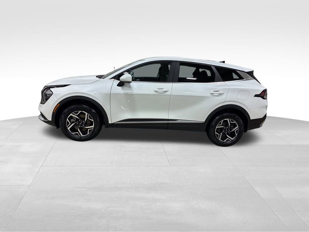 Certified 2023 Kia Sportage LX image 4