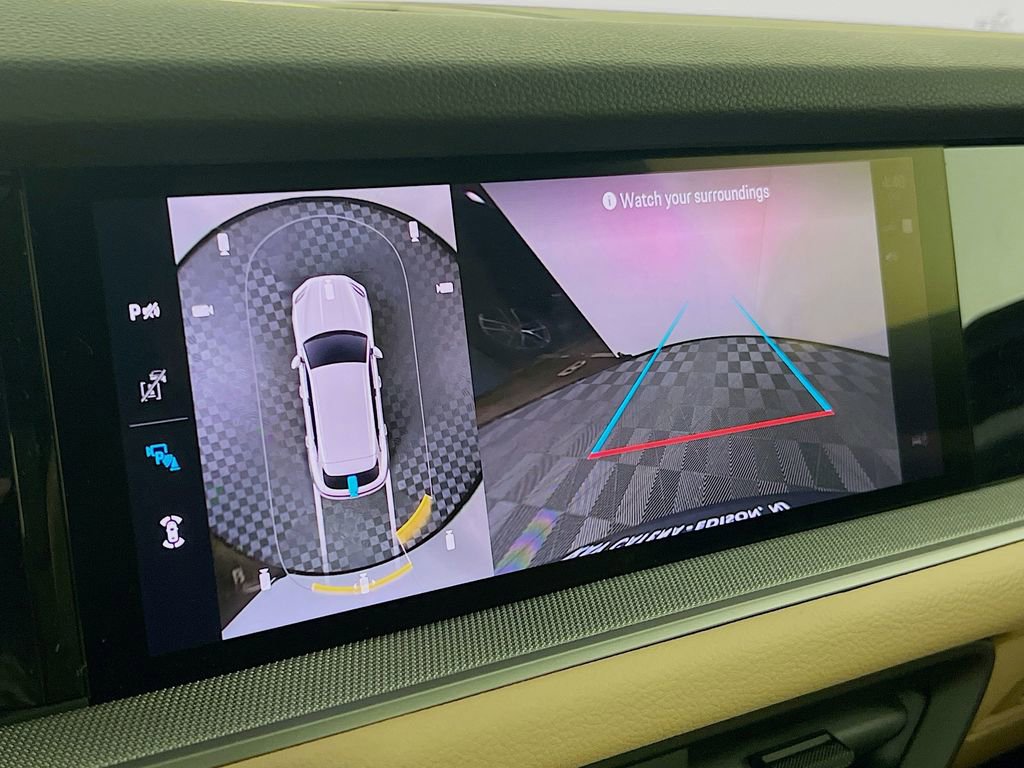 New 2026 Porsche Cayenne image 17