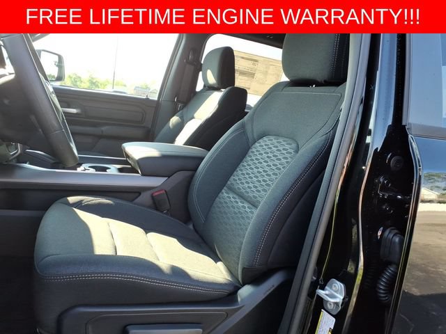 New 2026 RAM 1500 Express AWD/4WD image 12