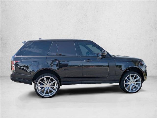 Used 2020 Land Rover Range Rover HSE image 4