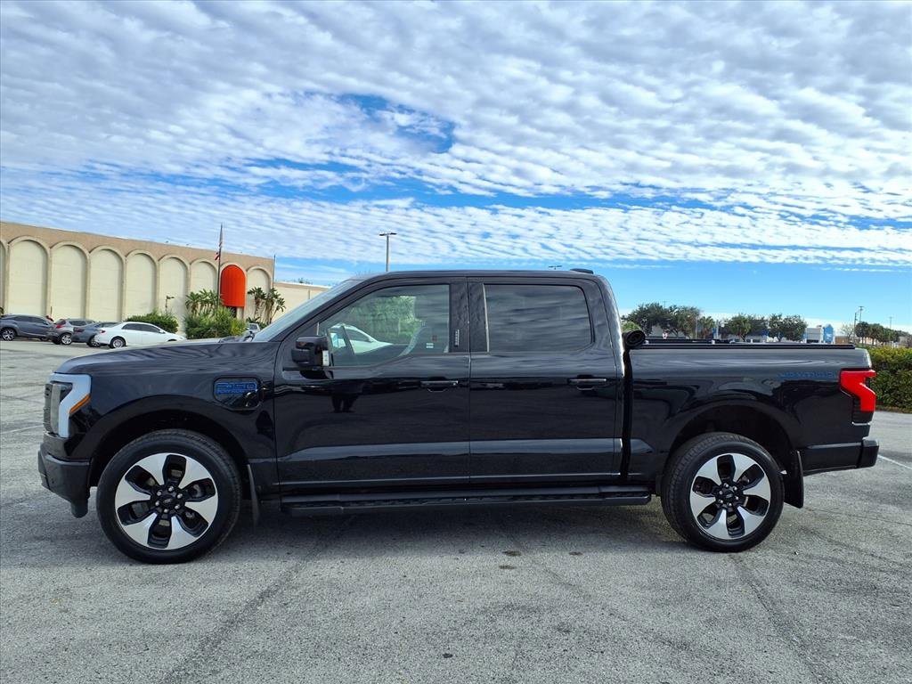 Used 2024 Ford F150 Lightning Platinum image 4