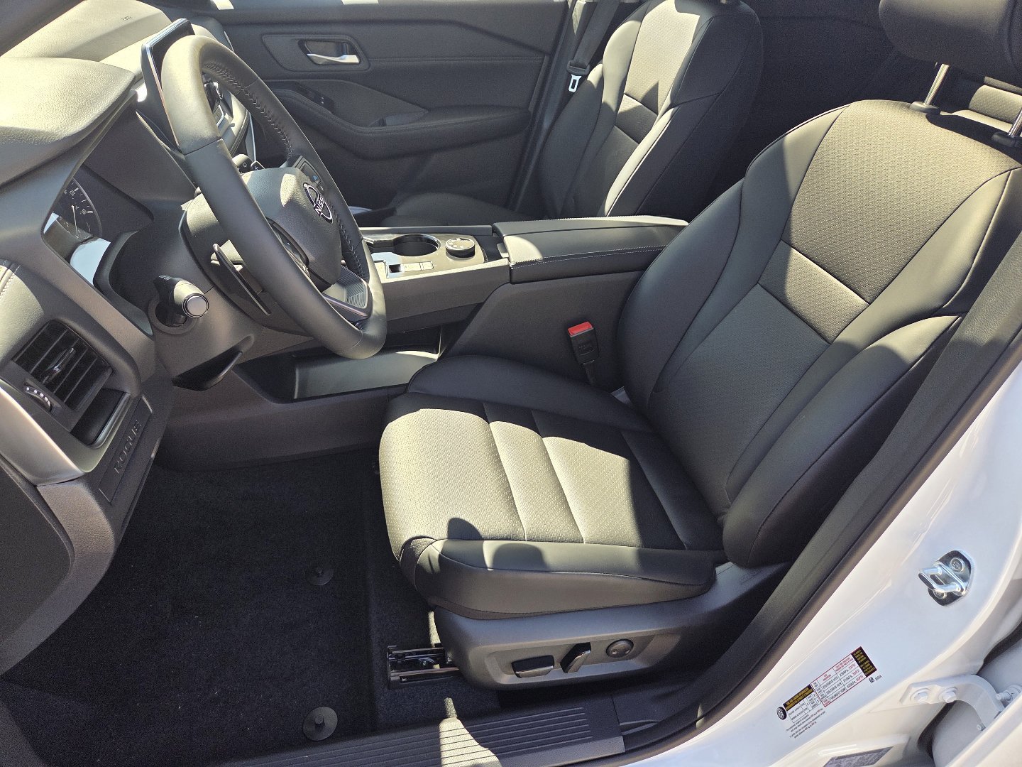 New 2026 Nissan Rogue Dark Armor AWD/4WD image 27