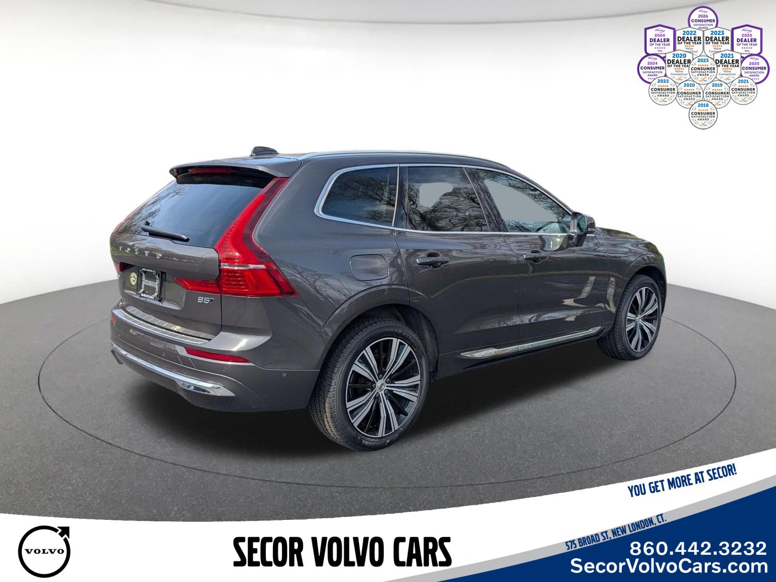 Certified 2023 Volvo XC60 B5 Plus w/ Climate Package AWD/4WD image 3