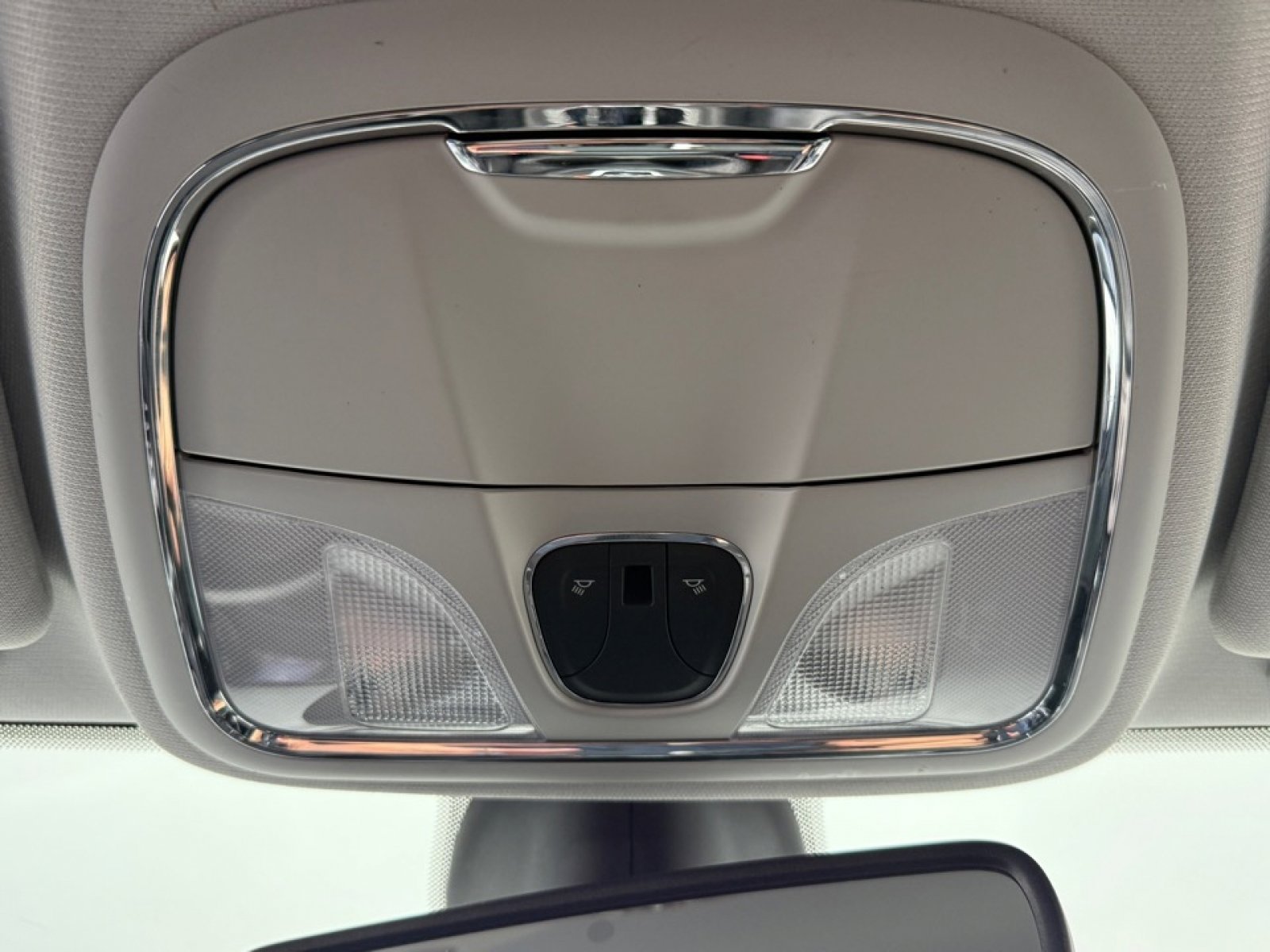 Used 2019 Jeep Cherokee Limited w/ Luxury Group image 33