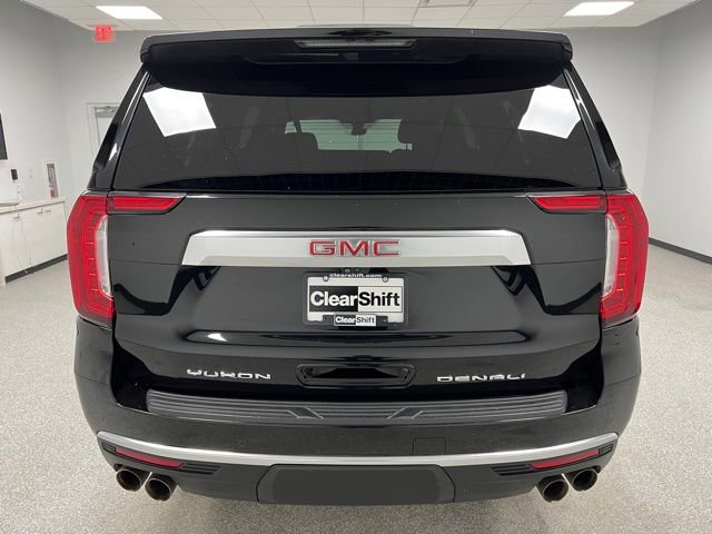 Used 2022 GMC Yukon XL Denali w/ Advanced Technology Package image 9