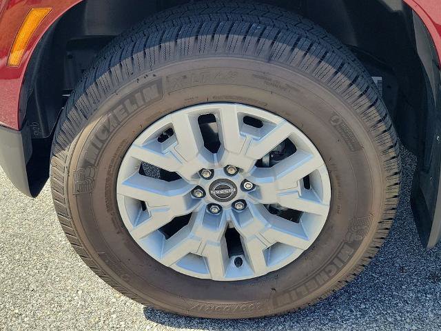 Certified 2022 Nissan Frontier SV image 12