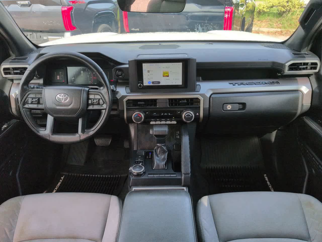 Used 2025 Toyota Tacoma SR5 AWD/4WD image 14