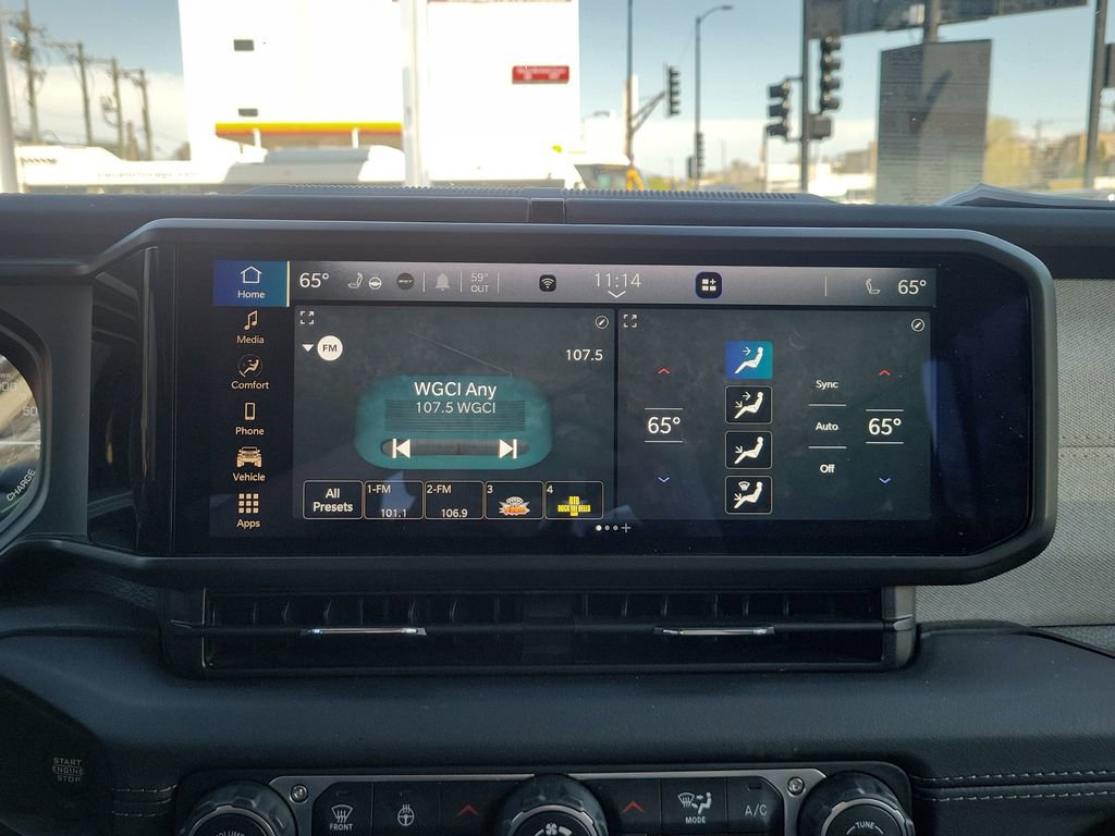 Certified 2025 Jeep Wrangler Unlimited Sahara AWD/4WD image 29