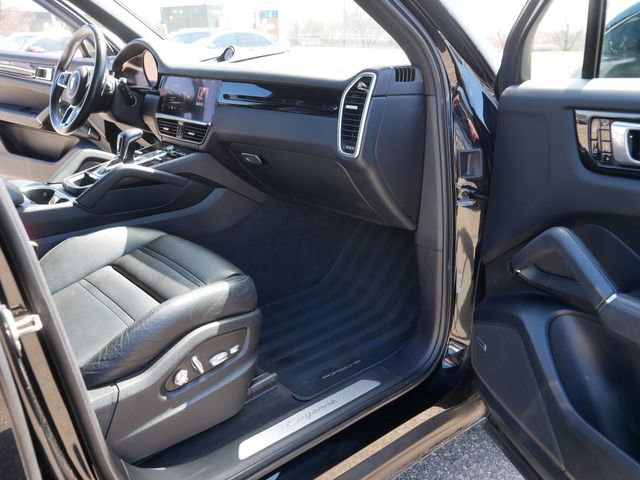 Used 2020 Porsche Cayenne image 20