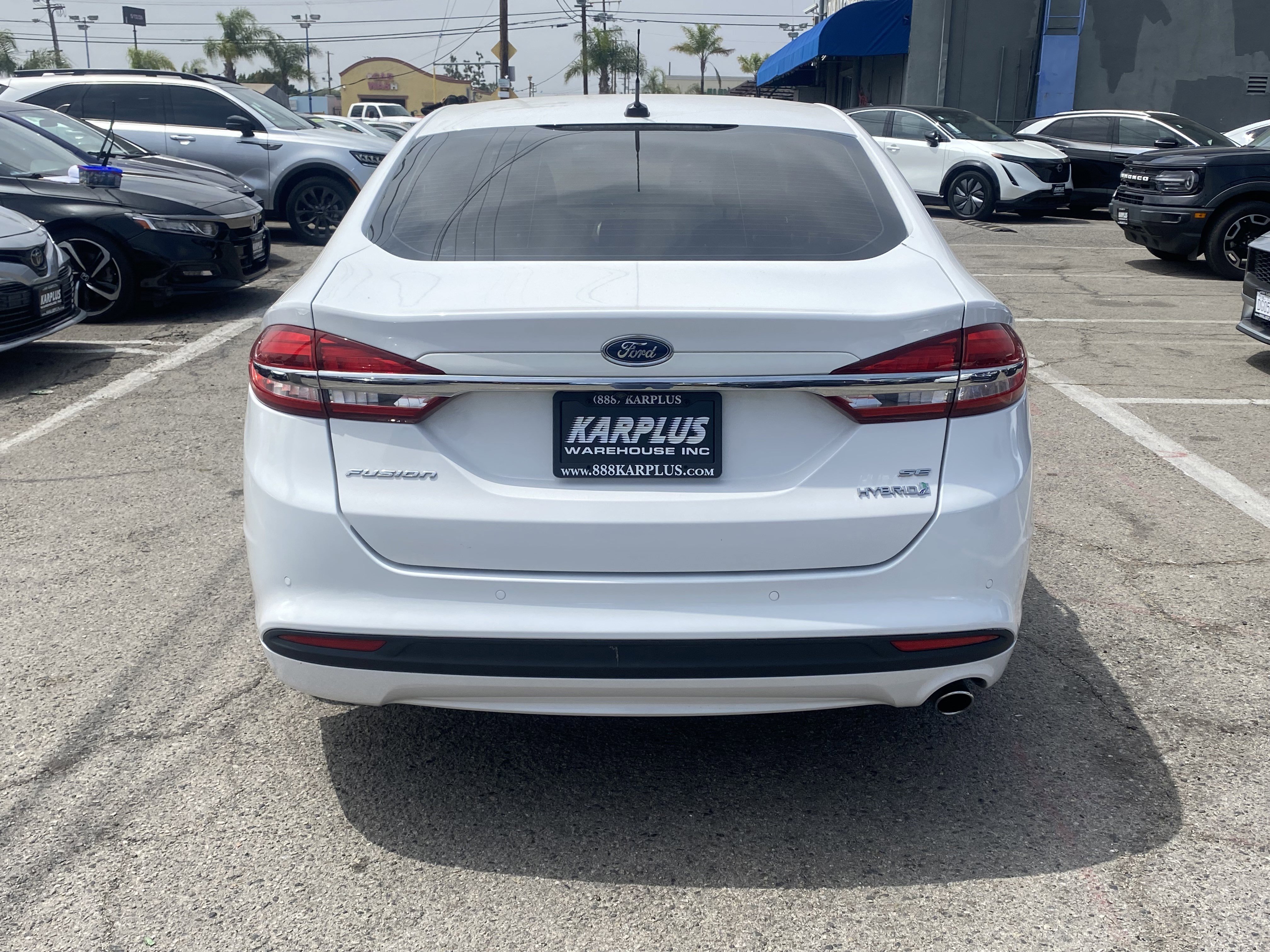 Used 2018 Ford Fusion SE w/ Equipment Group 602A FWD image 9