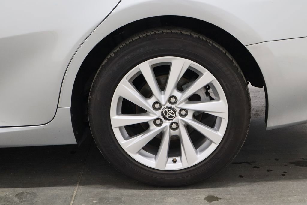 Used 2022 Toyota Camry LE image 39