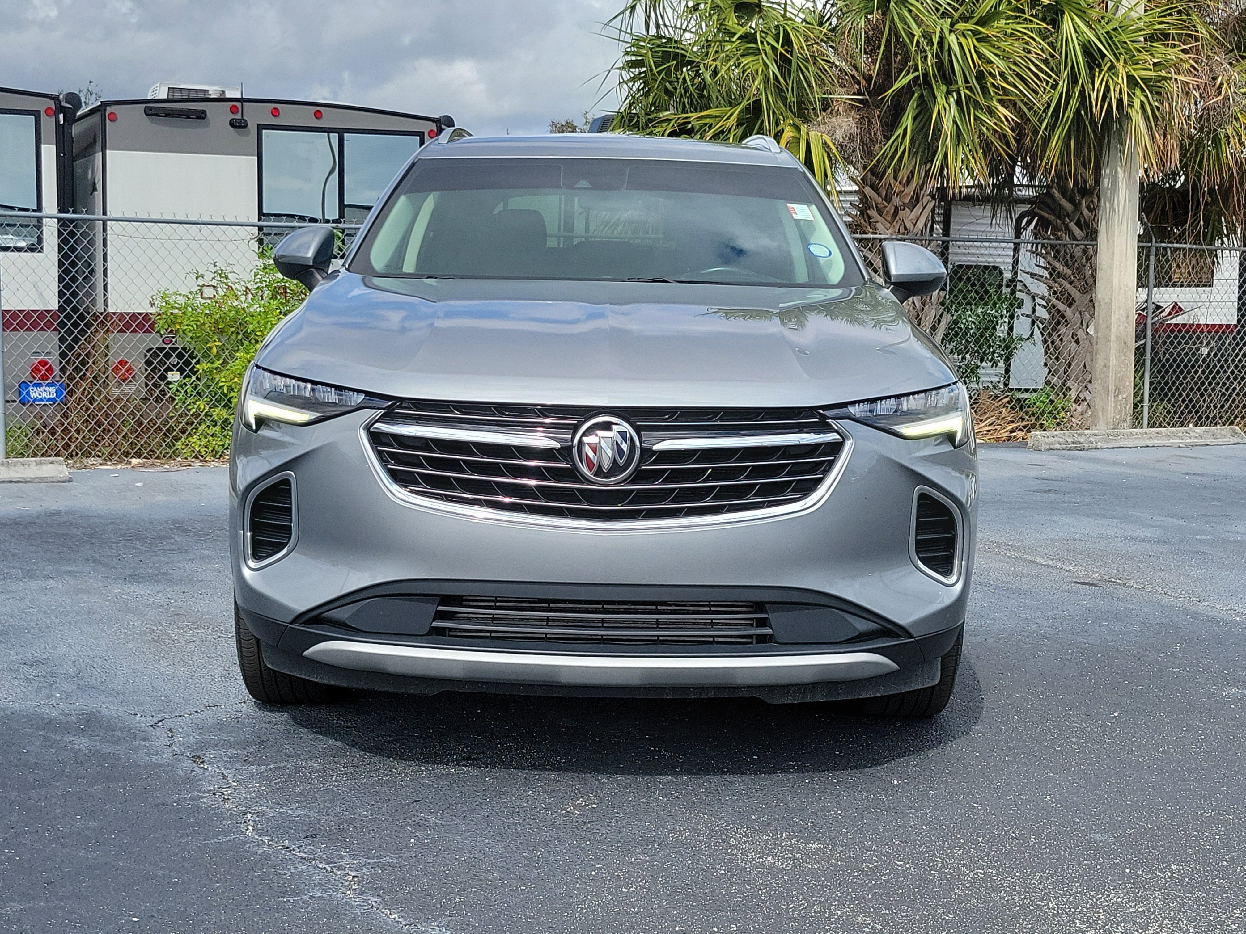 Used 2023 Buick Envision Essence image 2