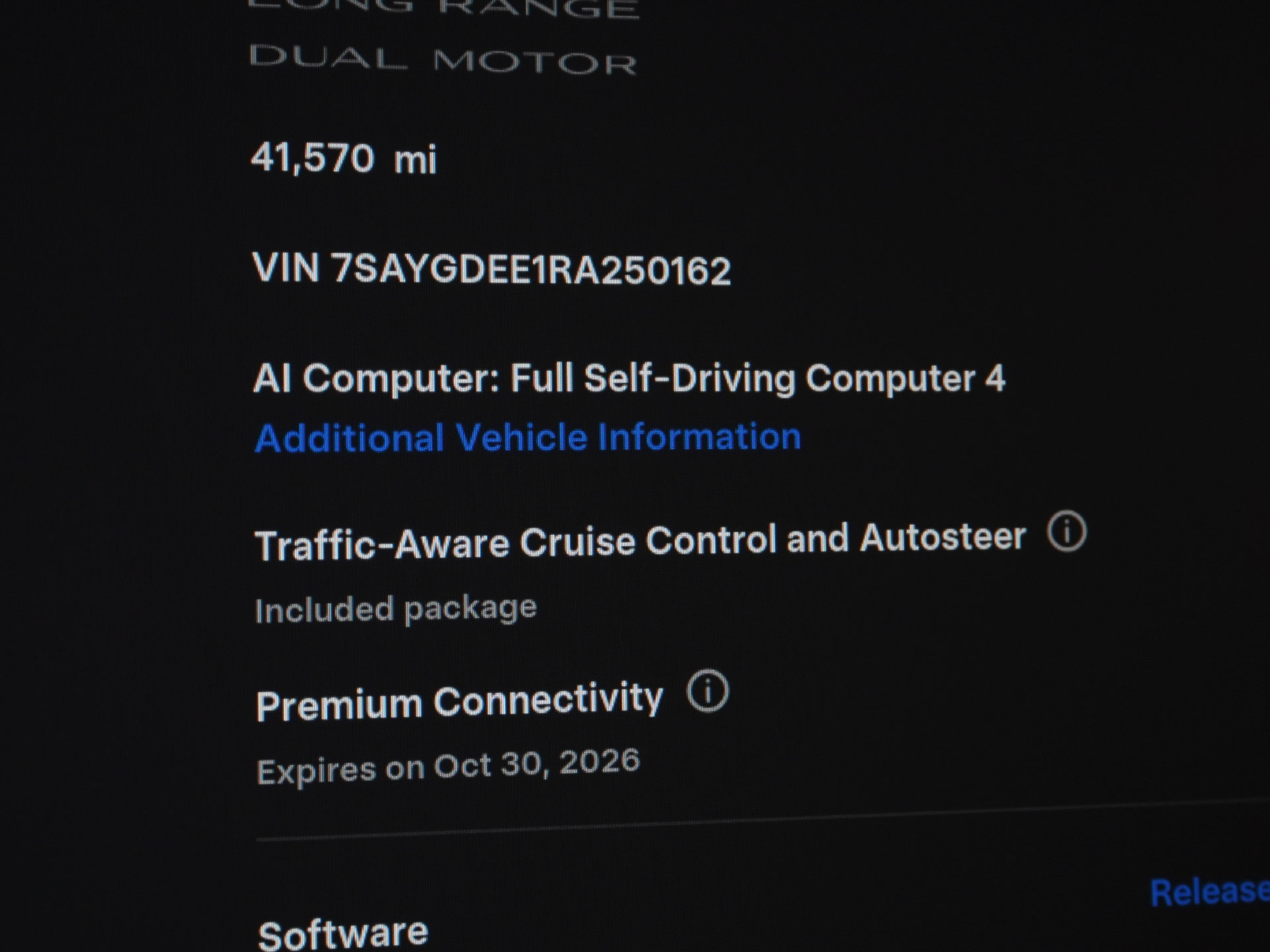 Used 2024 Tesla Model Y Long Range AWD/4WD image 27